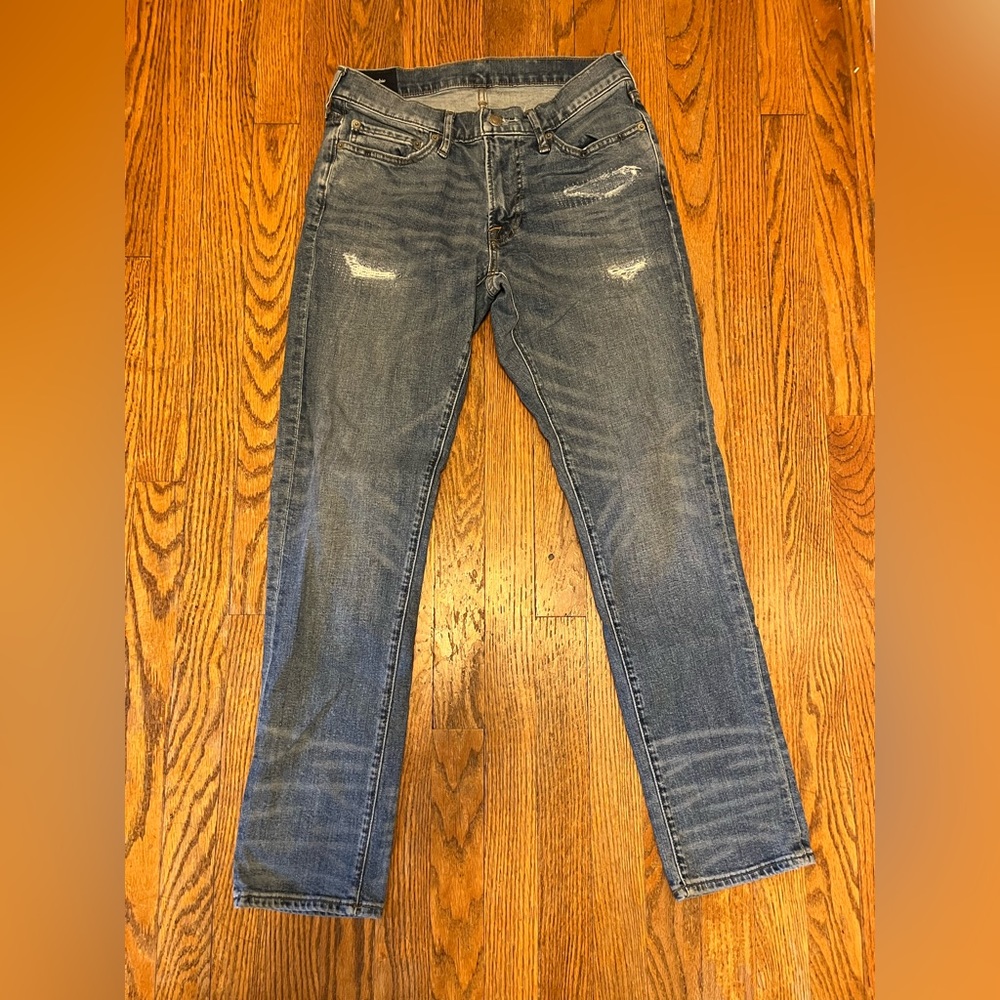 Abercrombie and Fitch Men’s Athletic Skinny Stretch Jeans 29/30